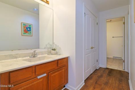 9A Tupelo Drive Clifton Park NY 12065