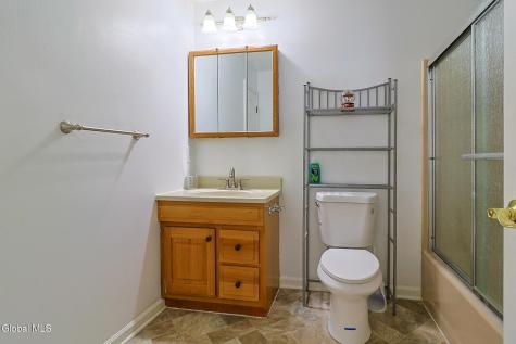 9A Tupelo Drive Clifton Park NY 12065