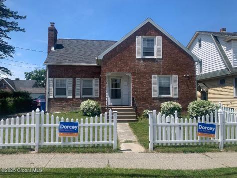 104 Thornton Street Albany NY 12206