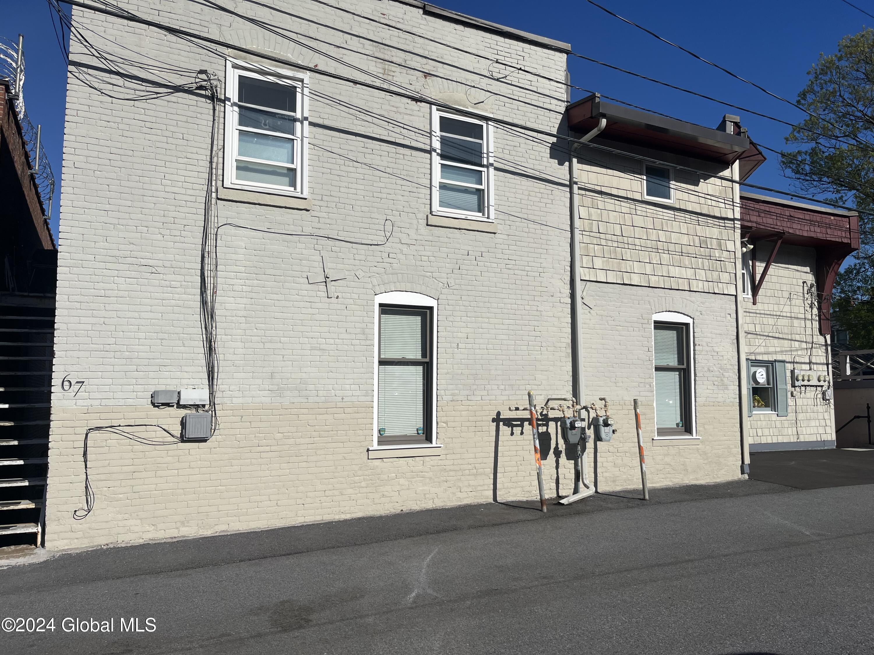 67 Long Alley Saratoga Springs NY 12866