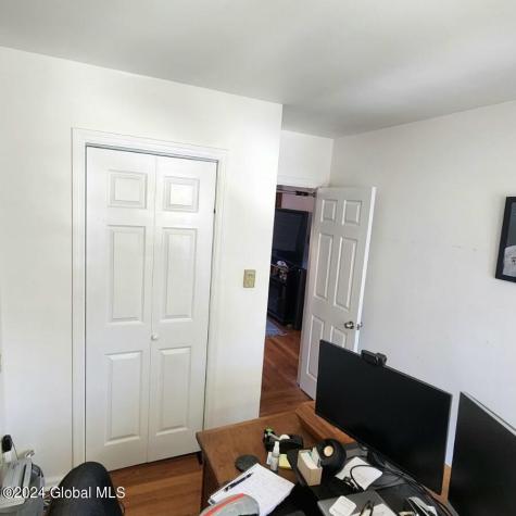 67 Long Alley Saratoga Springs NY 12866