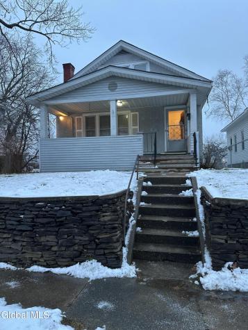 117 Henry Street Schenectady NY 12304