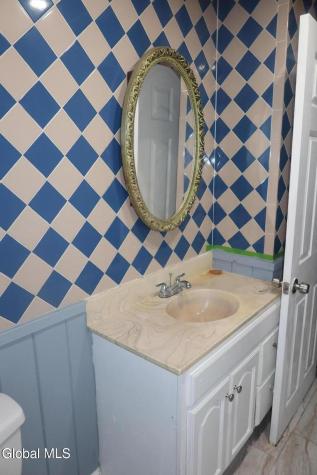 1066 Howard Street Schenectady NY 12303