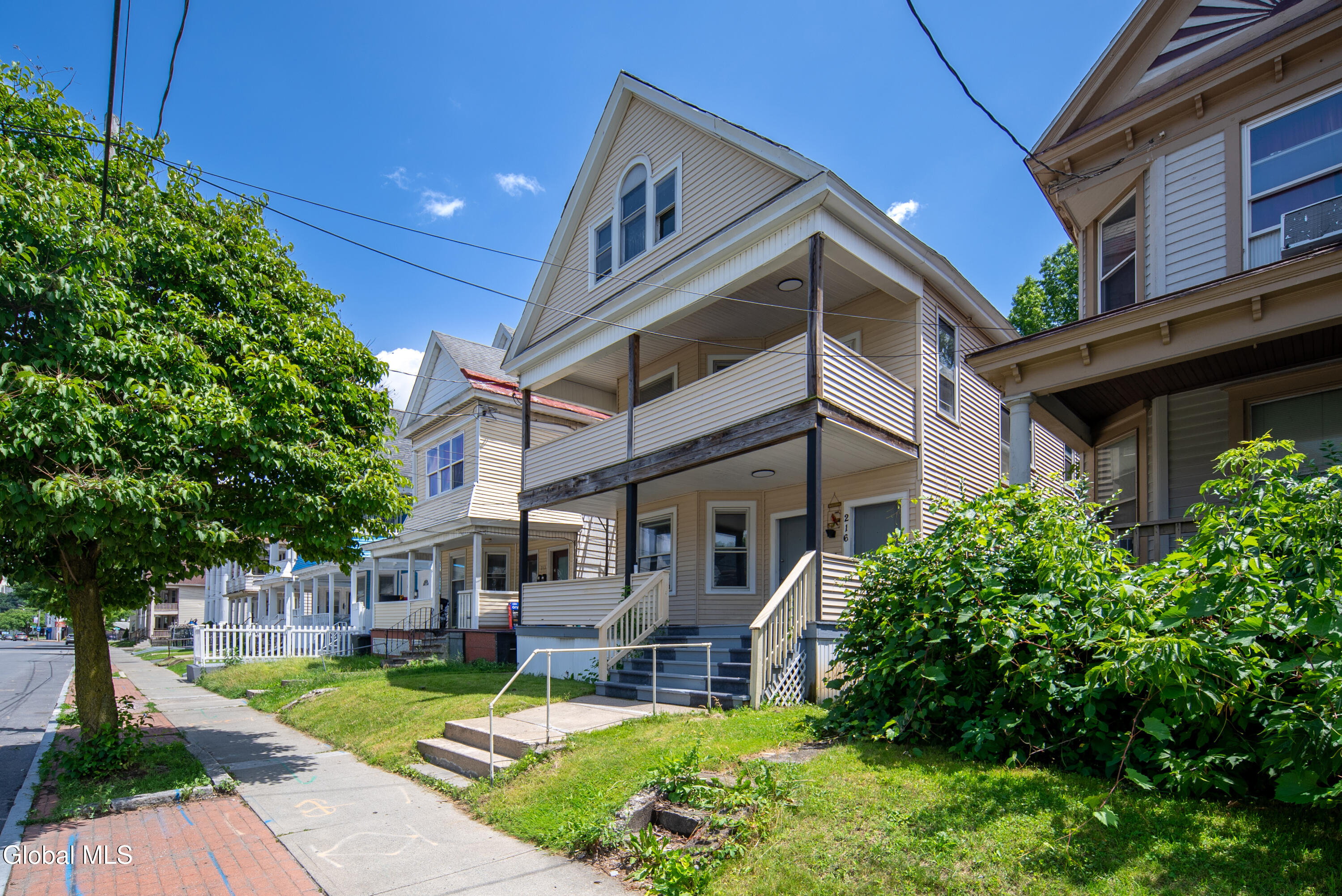 216 Delaware Albany NY 12209