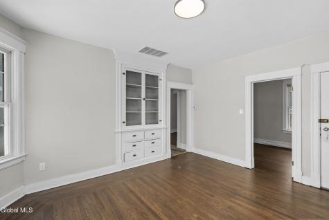 216 Delaware Albany NY 12209