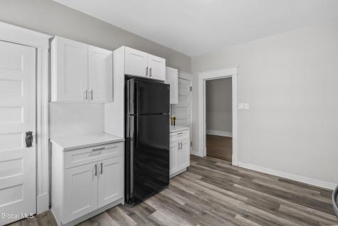 216 Delaware Albany NY 12209