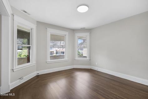 216 Delaware Albany NY 12209