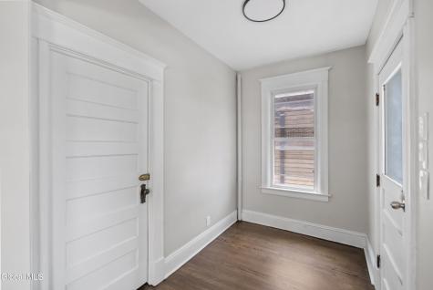 216 Delaware Albany NY 12209