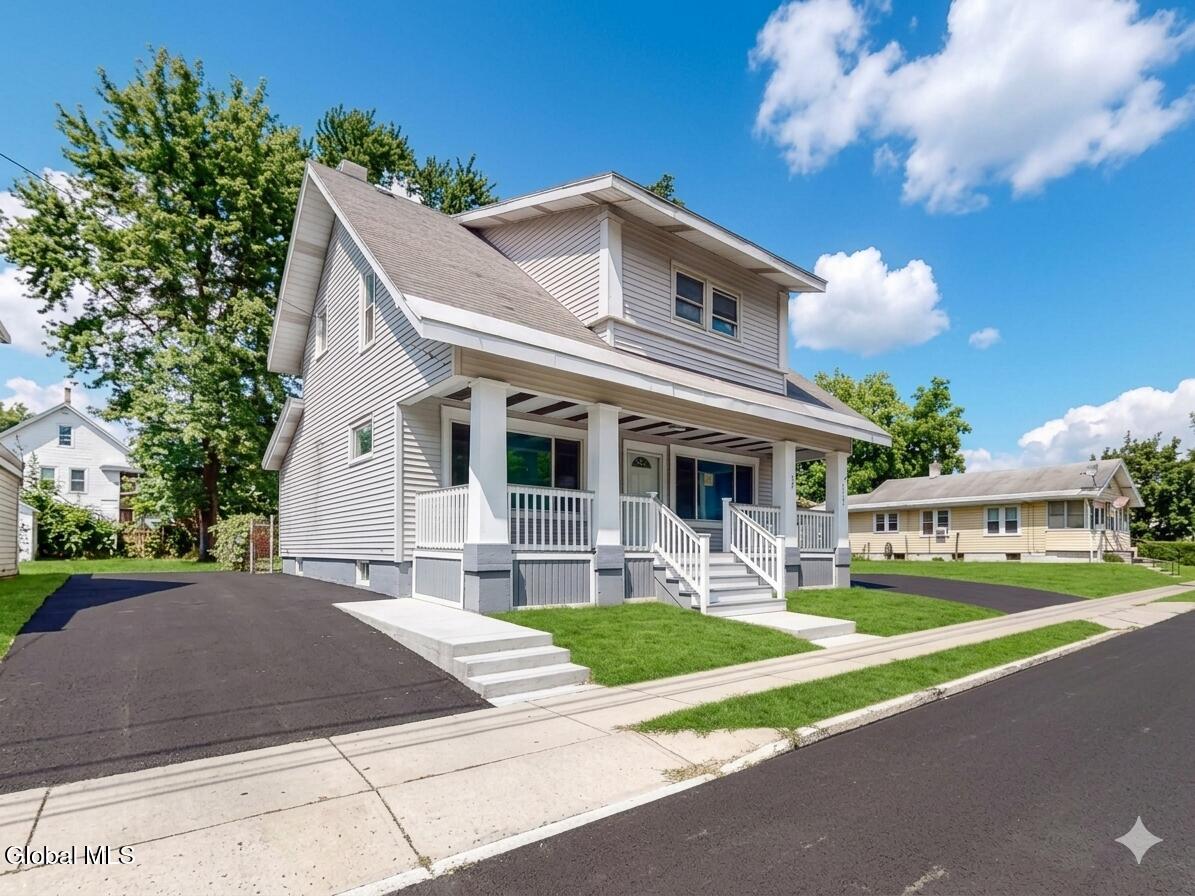 1747 Oneida Street Schenectady NY 12308