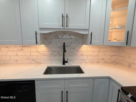 1747 Oneida Street Schenectady NY 12308