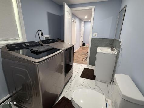 1747 Oneida Street Schenectady NY 12308