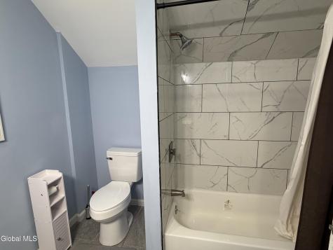 1747 Oneida Street Schenectady NY 12308