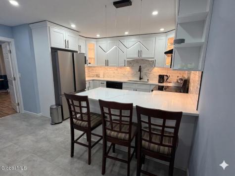 1747 Oneida Street Schenectady NY 12308
