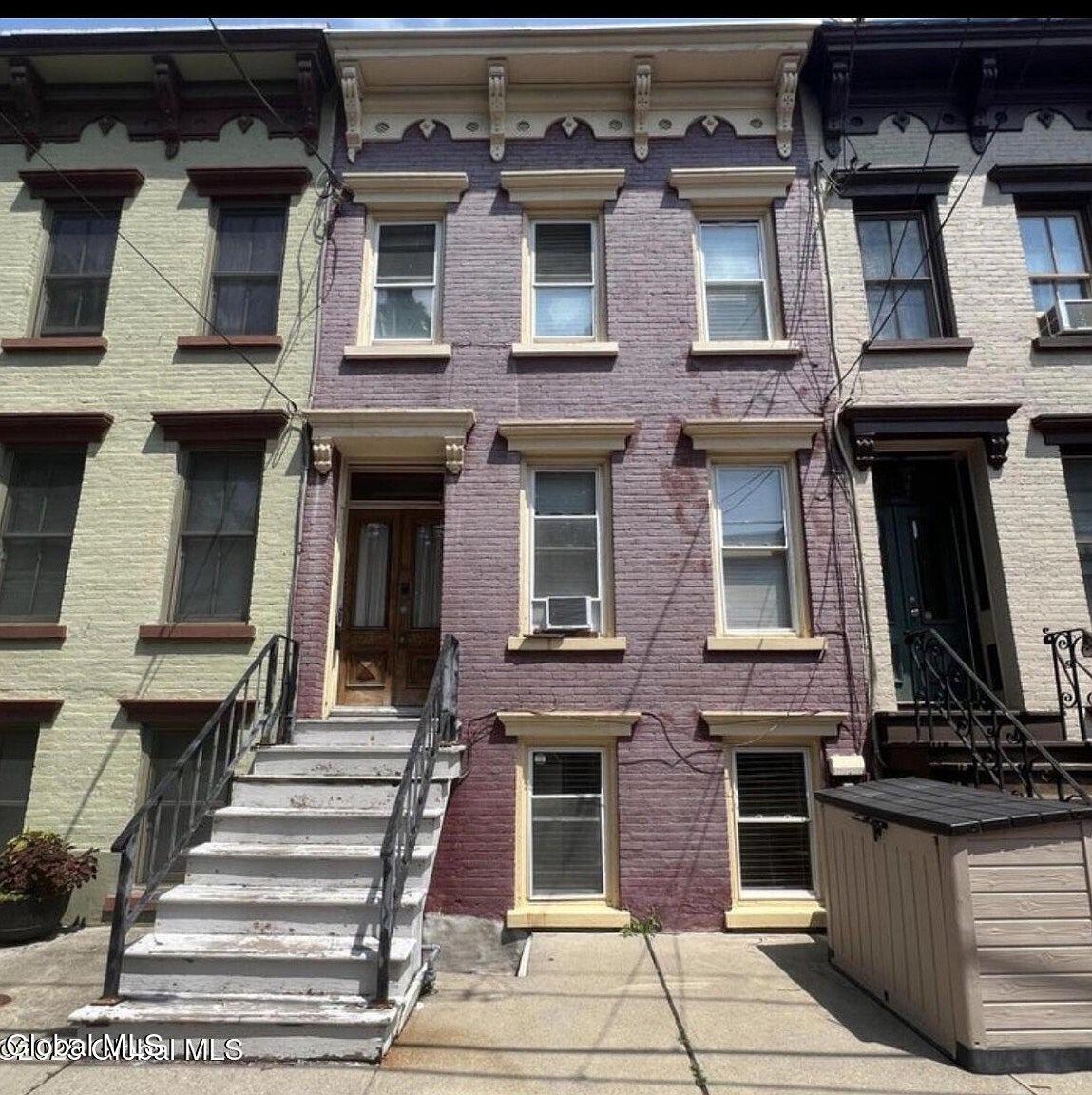 5 Irving Street Albany NY 12202