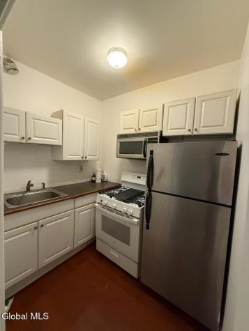 5 Irving Street Albany NY 12202