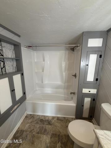 27 7th Street Waterford NY 12188
