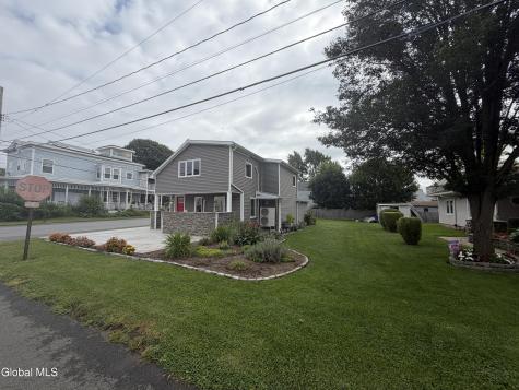 27 7th Street Waterford NY 12188