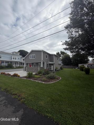 27 7th Street Waterford NY 12188