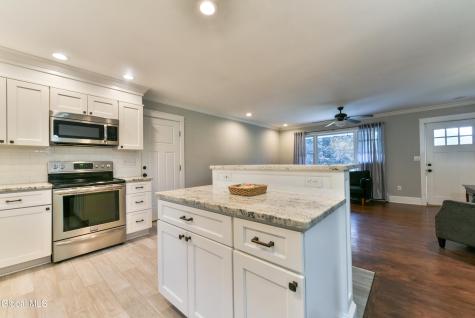 434 Burgoyne Road Saratoga Springs NY 12866