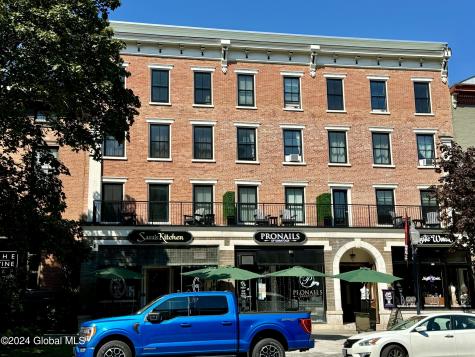 423 Broadway Saratoga Springs NY 12866