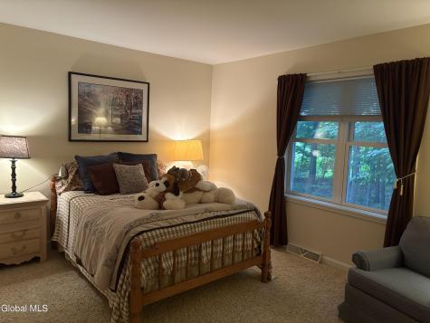 21 Cassidy Drive Saratoga Springs NY 12866