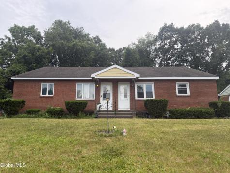 5 Saybrook Drive Latham NY 12110
