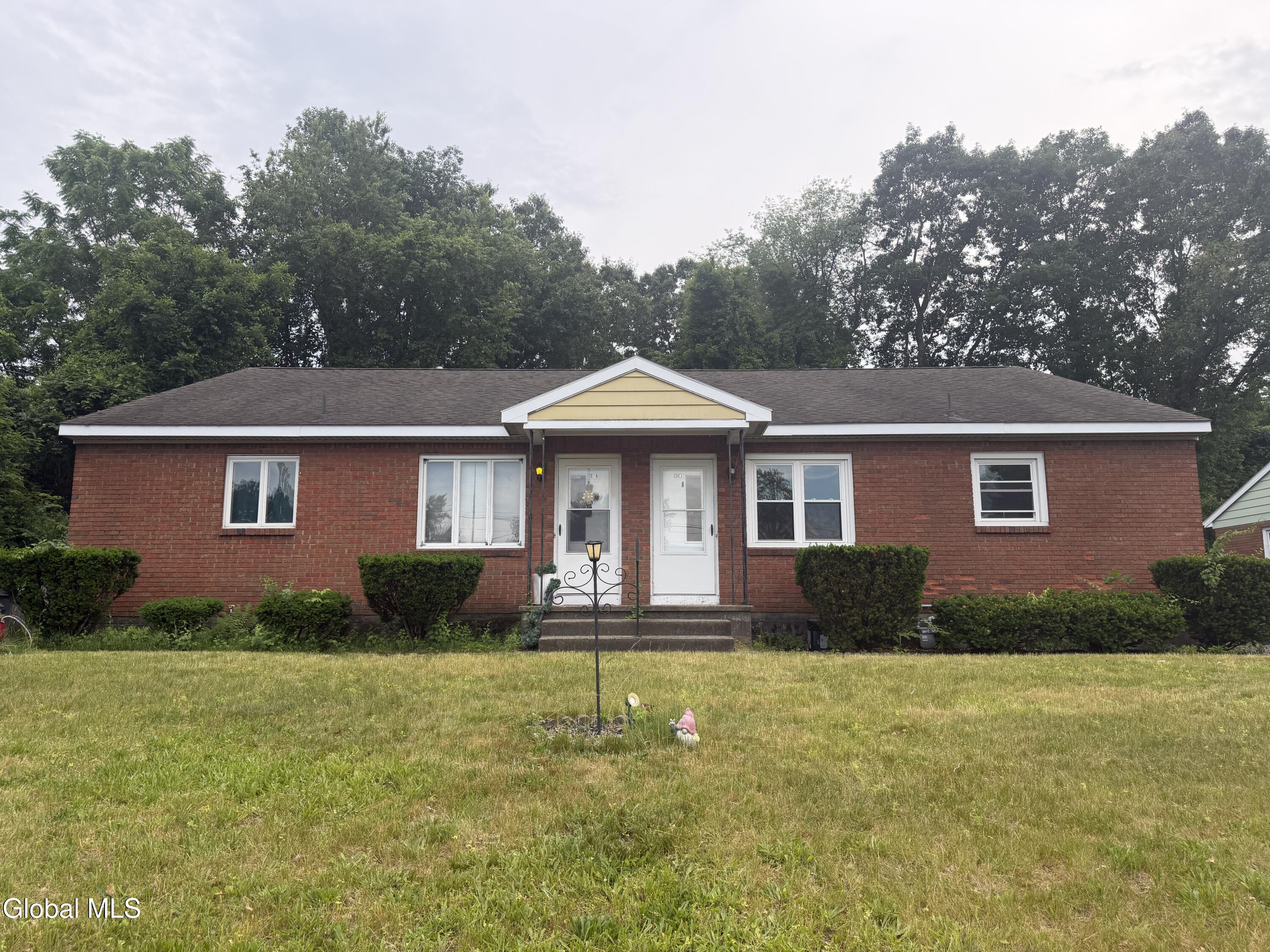 5 Saybrook Drive Latham NY 12110