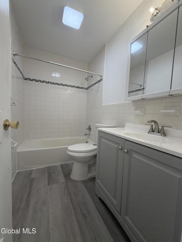 5 Saybrook Drive Latham NY 12110
