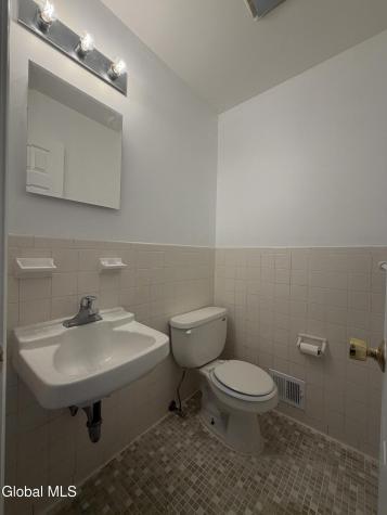 5 Saybrook Drive Latham NY 12110