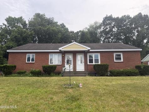 5 Saybrook Drive Latham NY 12110