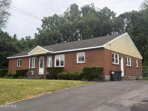 5 Saybrook Drive Latham NY 12110
