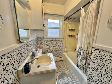 36 Daytona Avenue Albany NY 12203