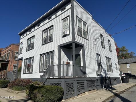 39 Walton Street Saratoga Springs NY 12866