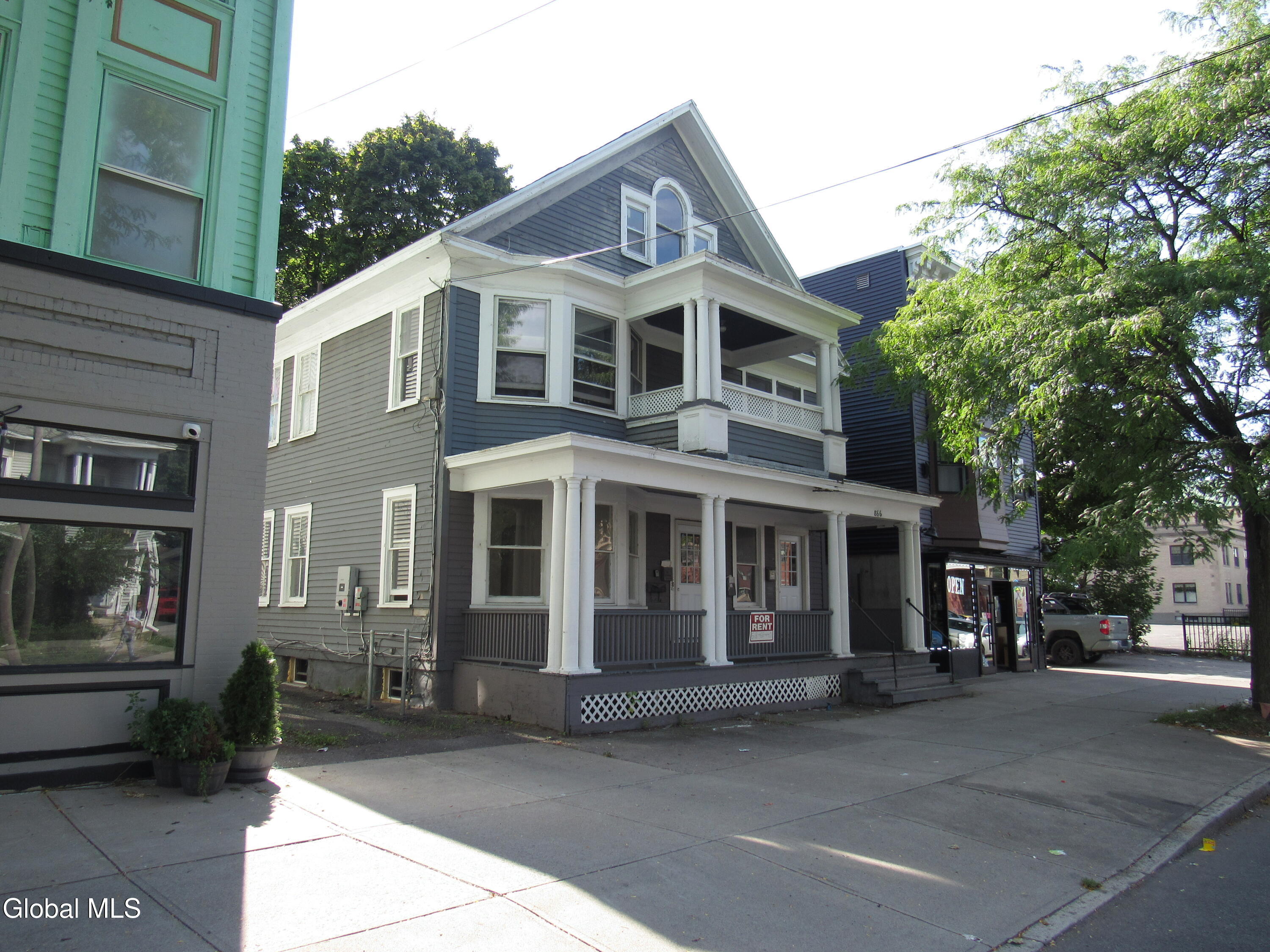 866 Madison Avenue Albany NY 12208