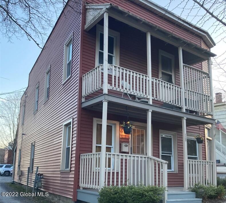 18 Van Dam Street Saratoga Springs NY 12866