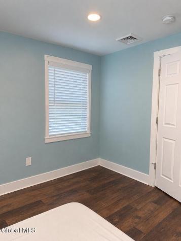 18 Van Dam Street Saratoga Springs NY 12866