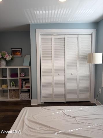 18 Van Dam Street Saratoga Springs NY 12866