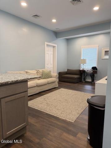 18 Van Dam Street Saratoga Springs NY 12866