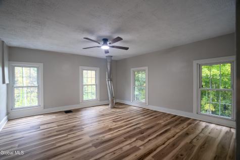 137 Daniels Road Saratoga Springs NY 12866