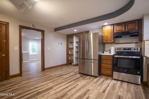 137 Daniels Road Saratoga Springs NY 12866
