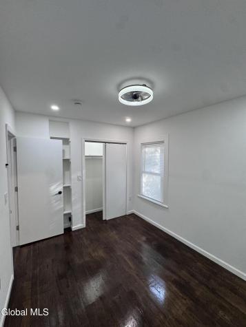 885 Yorkston Schenectady NY 12303