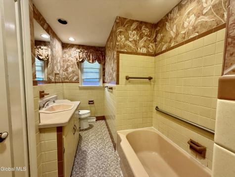 768 New Scotland Avenue Albany NY 12208