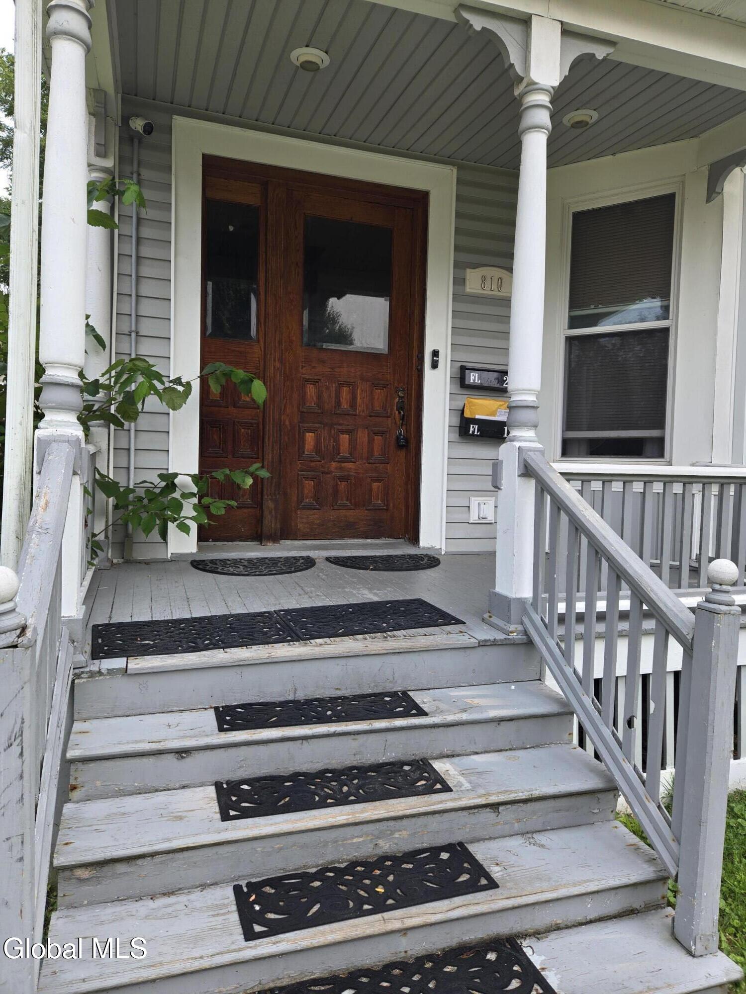 810 6 Th Avenue Troy NY 12182