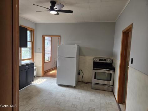 810 6 Th Avenue Troy NY 12182
