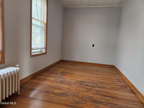 810 6 Th Avenue Troy NY 12182