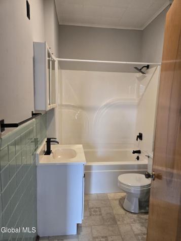 810 6 Th Avenue Troy NY 12182