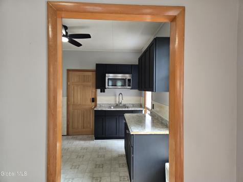810 6 Th Avenue Troy NY 12182