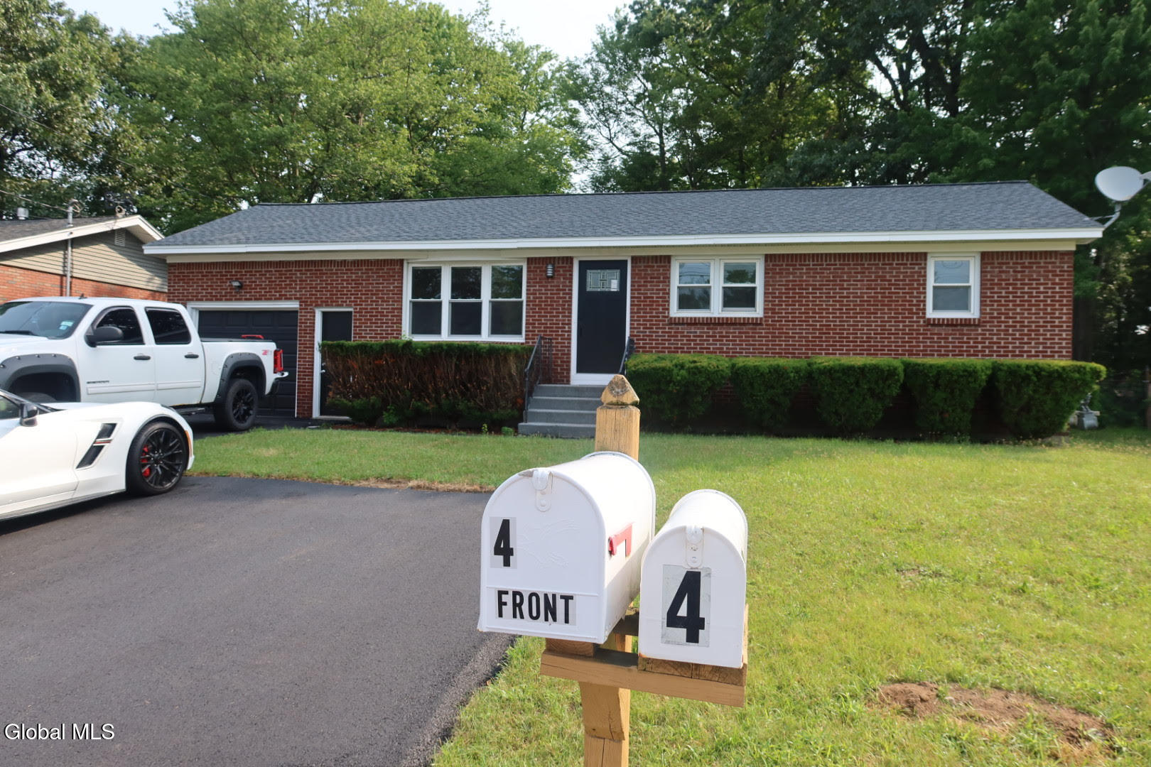 4 Eastwood Drive Albany NY 12205