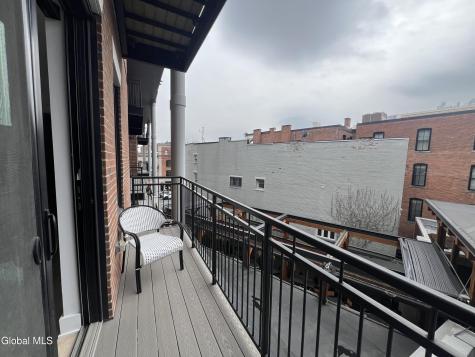 385 Broadway Saratoga Springs NY 12866