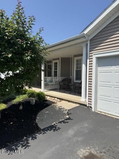 15 Patroon Pointe Drive Rensselaer NY 12144